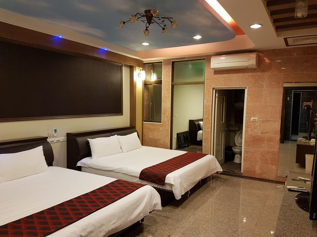 Xianfeng B&B Kota Hualien Bagian luar foto