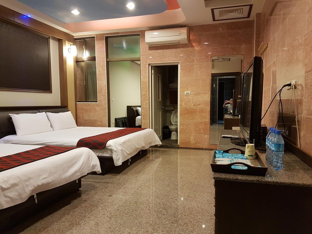 Xianfeng B&B Kota Hualien Bagian luar foto