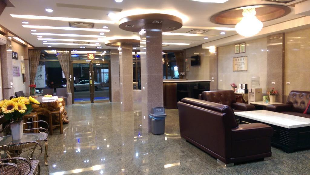 Xianfeng B&B Kota Hualien Bagian luar foto