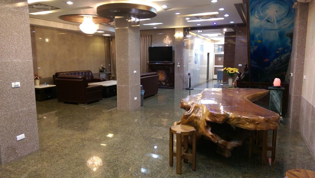 Xianfeng B&B Kota Hualien Bagian luar foto